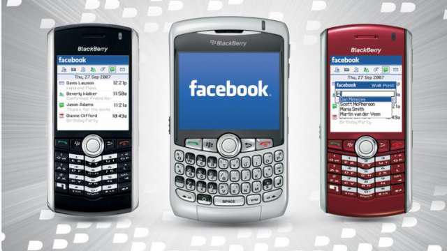 Facebook estaría por comprar a blackberry en Buenos Aires