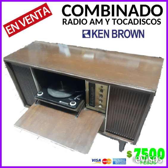 Combinado ken brown con tocadiscos y radio am en Palermo