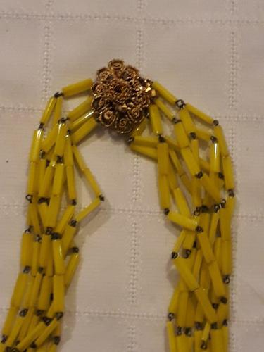 Antiguo Collar Amarillo Largo Bijuterie Coleccion