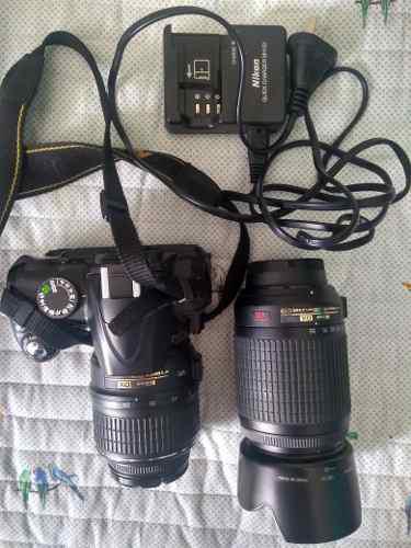 Nikkon D3000+ Lentes 18-55 Y 55-200 Con Cargador Original