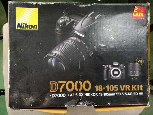 Nikon D7000 + Lente 18-55 Usada