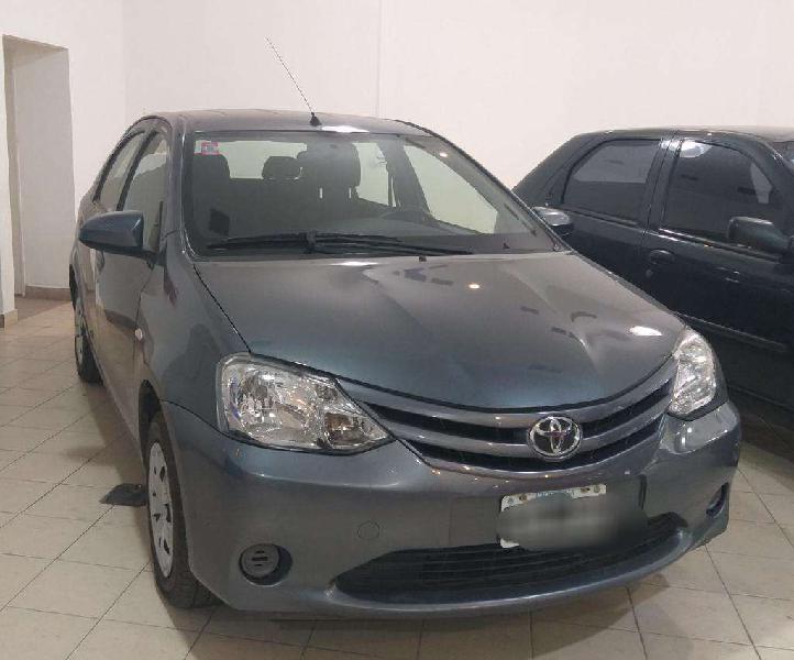 Toyota Etios Xs Modelo 2015 Gnc