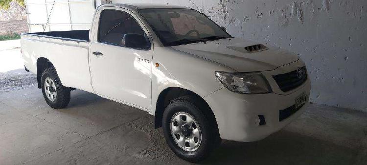 Toyota hilux cabina simple 2014 impecable
