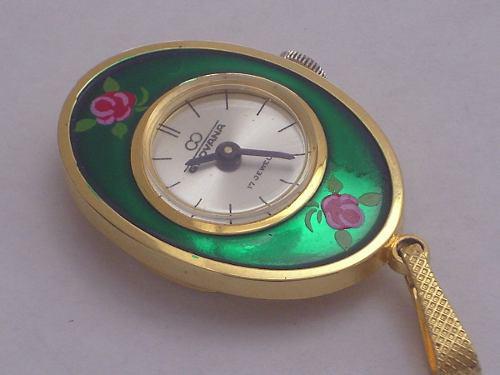 Antiguo Reloj Colgante Cuerda Manual Marca Grovana Dec 1960