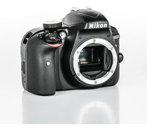 Nikon D3300 Como Nueva. Tomo Equipos.
