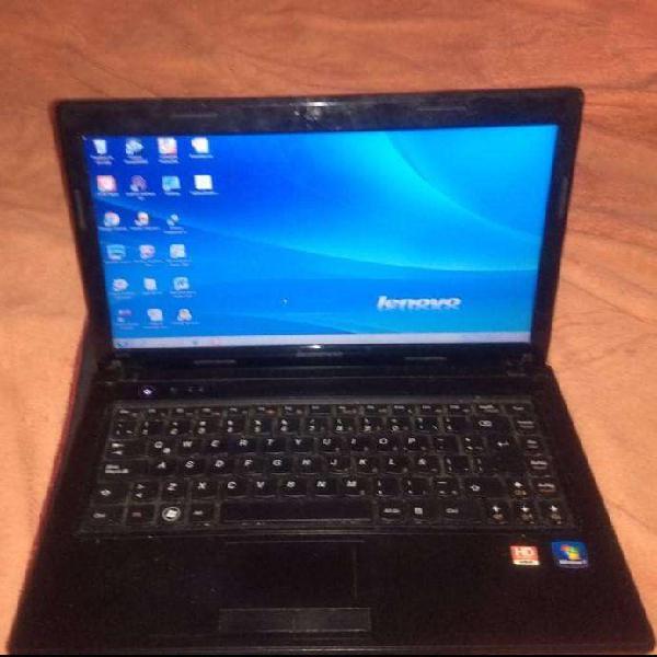 Notebook Lenovo G-475. Excelente estado. Windows 7.