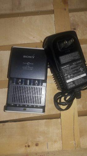 Cargador Sony Para 4 Baterias Aa-aaa