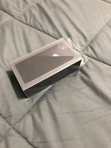 iPhone 8 - 64gb Space Grey - En Caja Completa. Bateria 100%