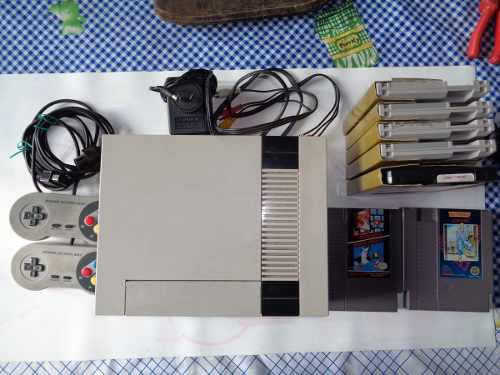 Consola Nintendo Nes Japon + 2 Joistick Genericos Y 7 Juegos