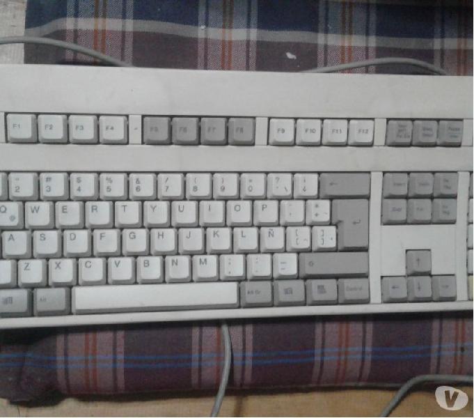 vendo teclado antiguo EPSON modelo PLN869-8725 T713