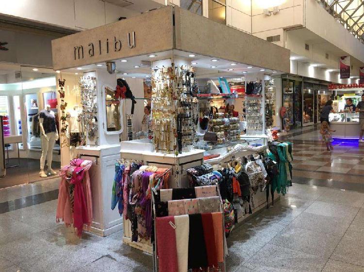 FONDO DE COMERCIO - stand accesorios moda EN shopping