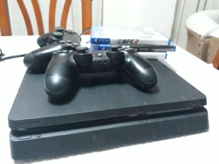 Play Station 4 Slim 500gb,2 Joystick Mas