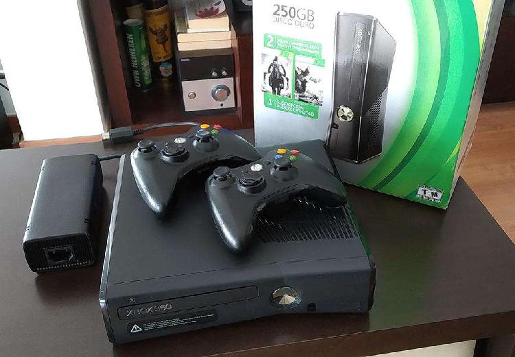 XBOX 360 SLIM 250GB