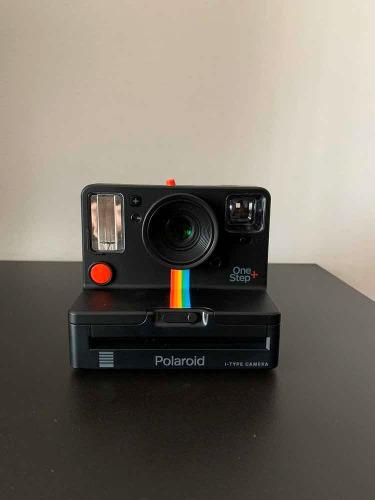 Camara Polaroid I-type Onestep+