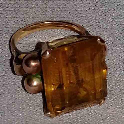 Anillo Antiguo Oro Con Una Inmensa Piedra Amarilla Unico