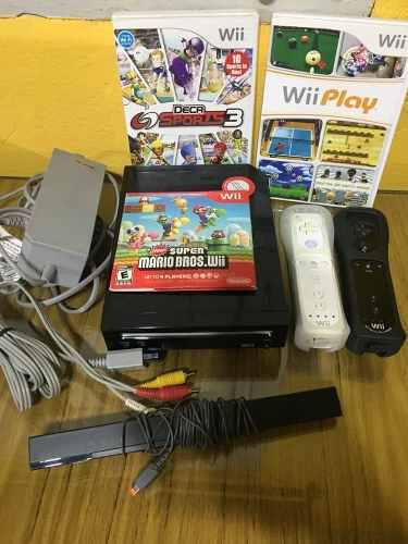Nintendo Wii + 2 Controles + 3 Juegos