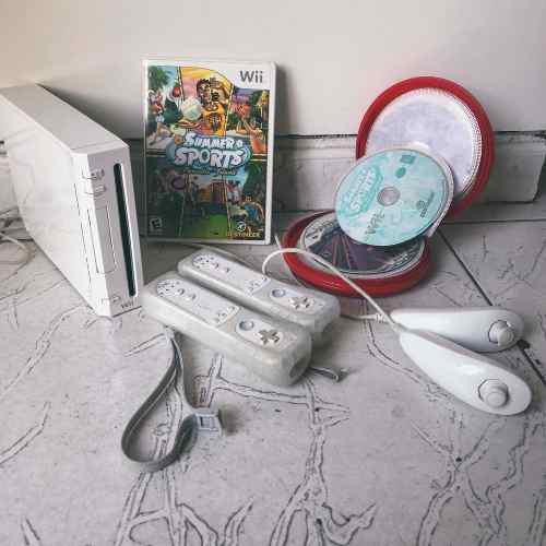 Nintendo Wii Chipeada / Flasheada Con Accesorios Y Juegos