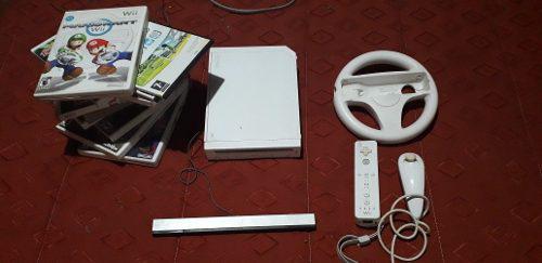 Wii Usada Con 2 Controles, Volante,juegos,sensor Y Cables
