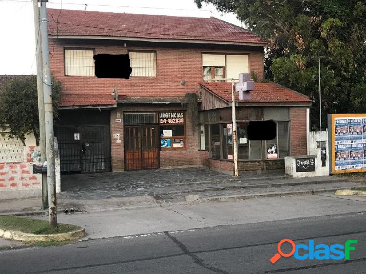 ALQUILER COMERCIAL - LOCAL SOBRE AV. CONSTITUCION