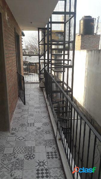 VENTA DEPTO DE PASILLO. 1 DORMITORIO 1 ER PISO CON BALCON.