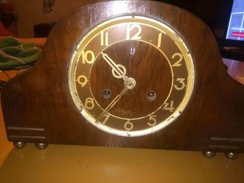 Reloj De Madera Antiguo Con Carrillon