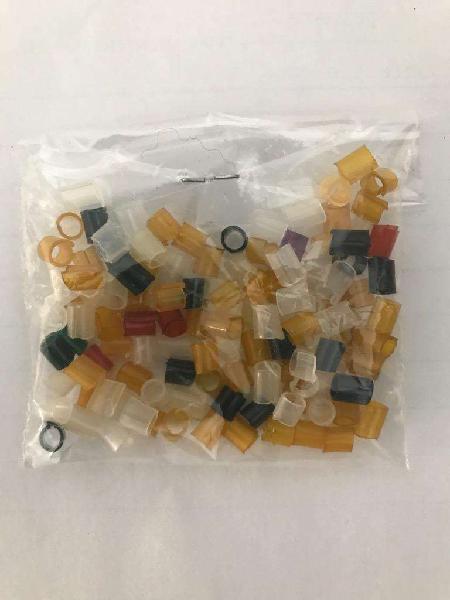 Anillos Plasticos Surtidos de Color 100U
