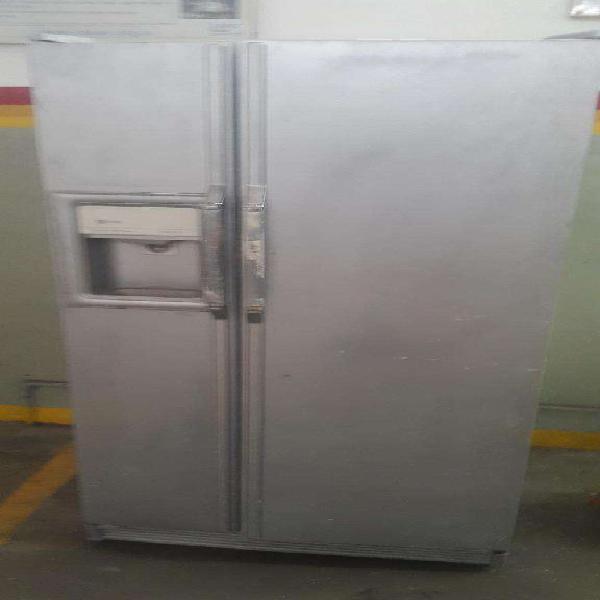 Heladera con freezer