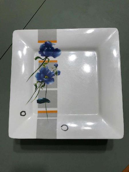 Platos de Plastico con Diseño de Flores