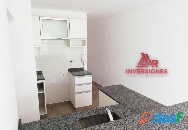 VENTA DEPARTAMENTO 1 DORMITORIO CON BALCON AL FRENTE Y