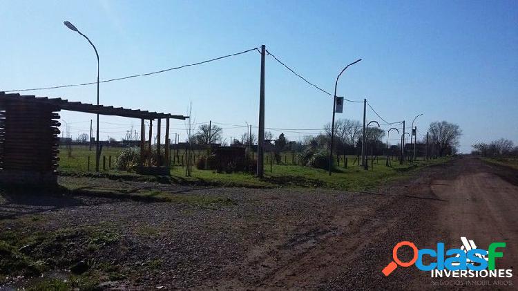 Terreno en venta sobre avenida principal - Los troncales del