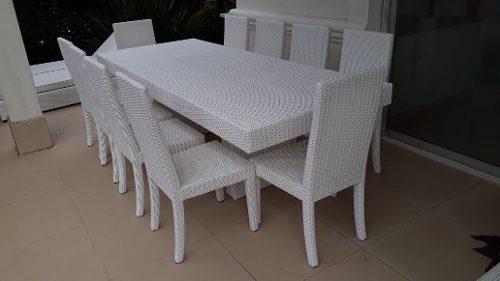 Mesa De Rattan Sintético De 2.50x1.00 Y 10 Sillas De Rattan