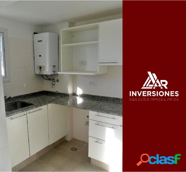 VENTA DE DEPTO 2 DORMITORIOS CON BALCON - MACROCENTRO