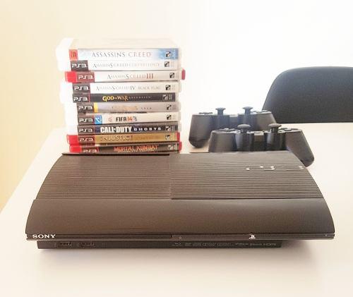 Play Station 3 Super Slim + 2 Joysticks + 11 Juegos