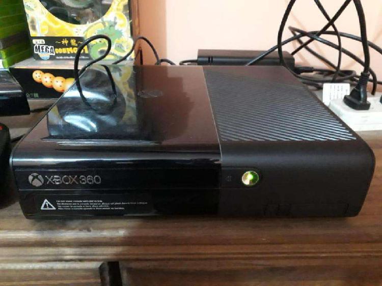 Vendo/permuto Xbox 360