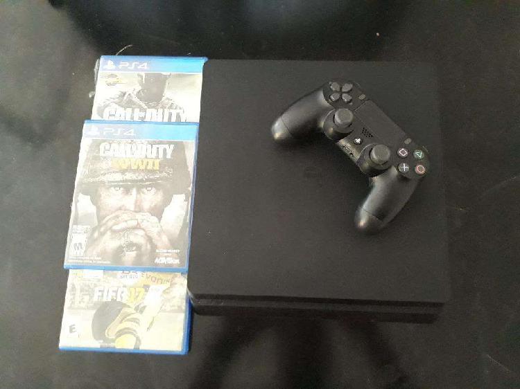 Vendo Ps4 con 3 Juegos