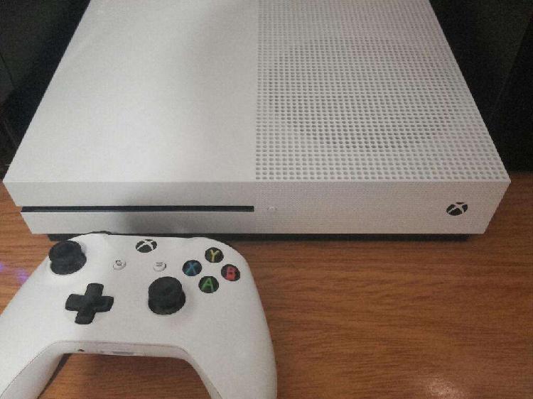 Xbox One S 1 Tera con Varios Juegos