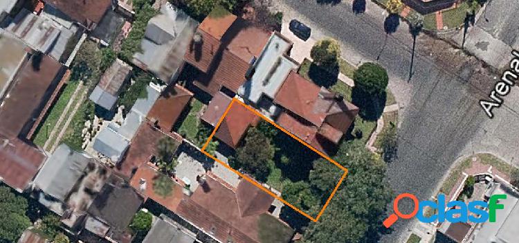 LOTE EN SAN CARLOS CON CASA DE 2 AMBIENTES. E1
