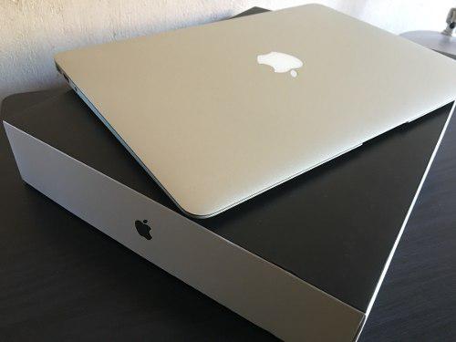 Macbook Air 13 + Apple Magic Keyboard + Apple Magic Mouse