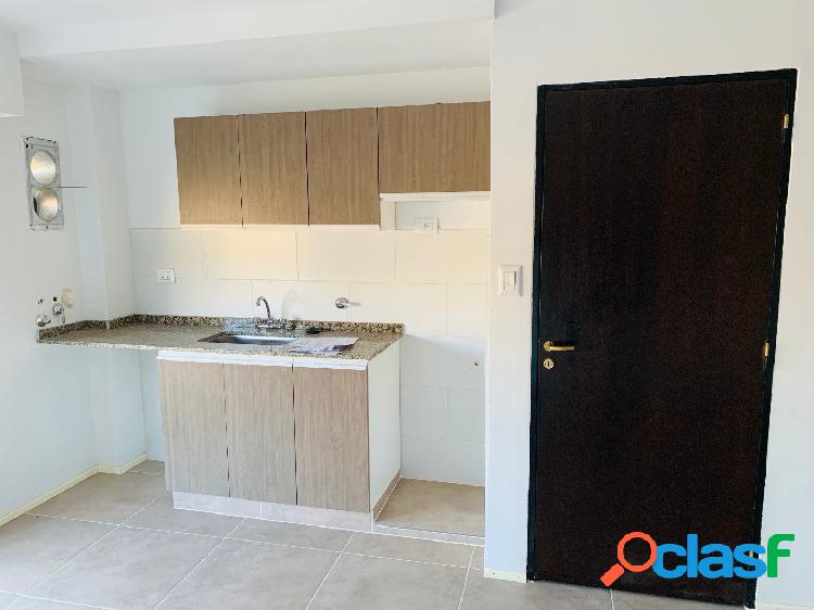 VENDO MONOAMBIENTE EN PLANTA BAJA - AMPLIA FINANCIACION EN