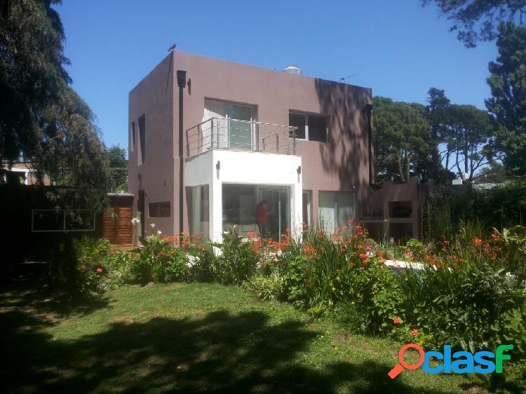 Casa de Playa en Alq x Temp. 3 Amb. 2 Dor. 528 M2. 110 M2