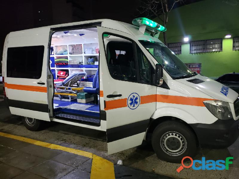 Ambulancia de traslado EMERSAR