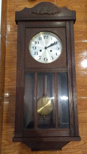 Reloj A Pendulo Antiguo De Pared. Casa Escasany
