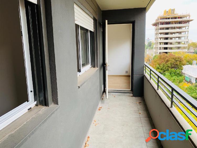 VENTA EN MAIPU 2400 - DEPARTAMENTO DE 2 DORMITORIOS