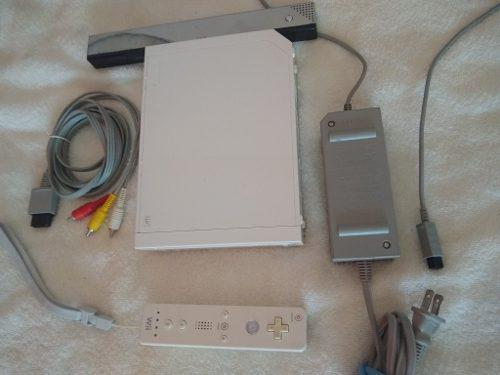 Nintendo Wii Chipeada/ 1 Mando/ Sensor/ Cable/ Fuente Eeuu