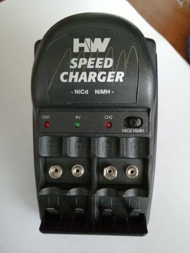 Cargador De Batería (4 Pilas) Hw Speed Charger Nicd Nimh