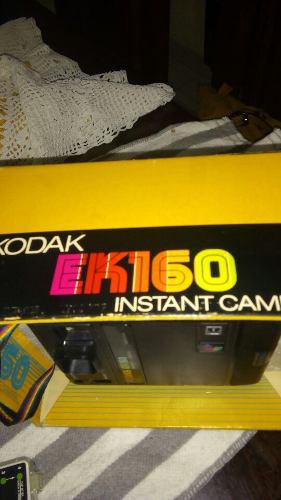 Camara De Fotos Kodak Instantánea. Completa. Andando