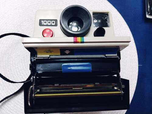 Camara De Fotos Polaroid 1000