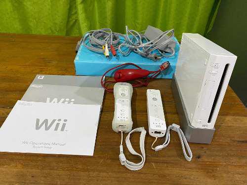 Consola Wii Original + 2 Wii Mote Originales