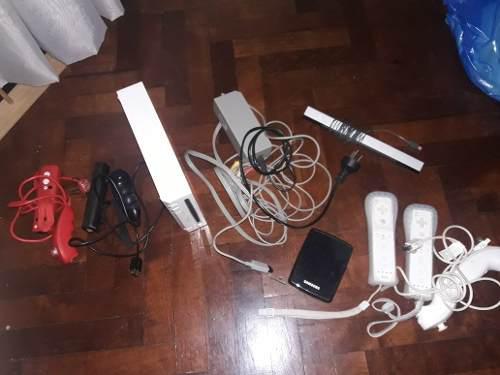 Wii Completa: Consola, Controles, Namchuck, Cables, Etc