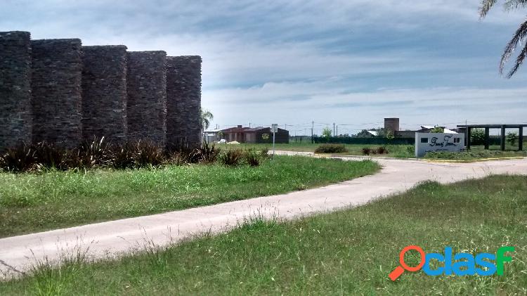 LOTE ESCRITURADO - ENTREGA INMEDIATA EN FUNES TOWN